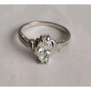 Vintage UTC 925 Sterling Silver Cubic Zirconia BAND RING SIZE 7